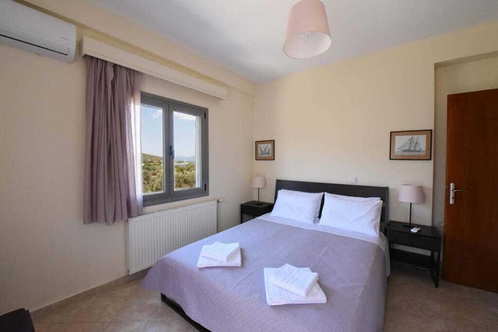 Seaside Villa Andronikos Amarynthos Bagian luar foto