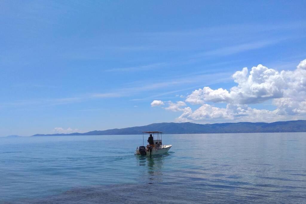 Seaside Villa Andronikos Amarynthos Bagian luar foto