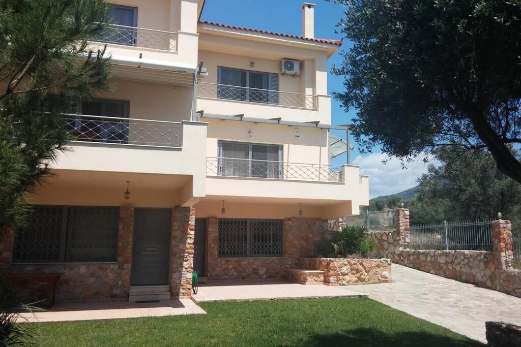 Seaside Villa Andronikos Amarynthos Bagian luar foto