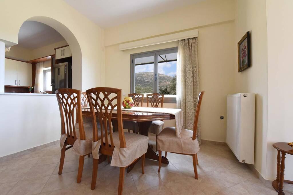 Seaside Villa Andronikos Amarynthos Bagian luar foto
